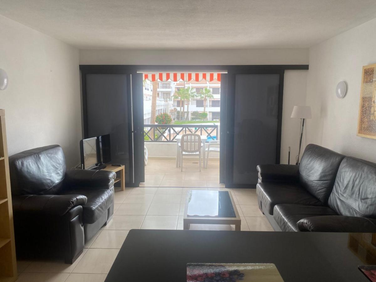 Apartments Victoria Court 1 6A2 Arona  Exterior photo
